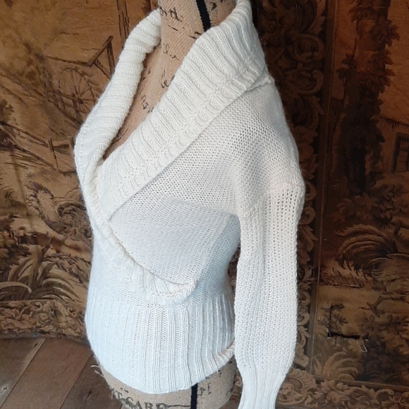 Super soft Holiday sweater Loft XS - Picture 3 of 6